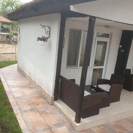 Izgrev 24а Guest house
